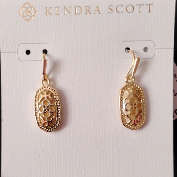 Kendra Scott Jewelry - Kendra Scott Gold Floral Earrings
